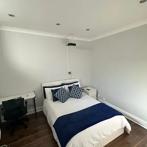 Homestay Liverpool Street Blue Bedroom, London